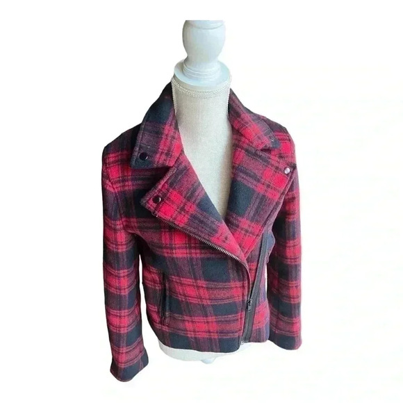 Women's Gap Plaid Coat Size S Red and Black Side Zip Asymmetrical Preowned - Picture 8 of 10